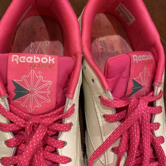 Reebok Classic! - Picture 11 of 11